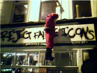 pic: Santa hanging as a Xmas decoration.